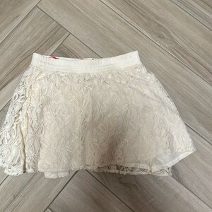 Lace skirt
